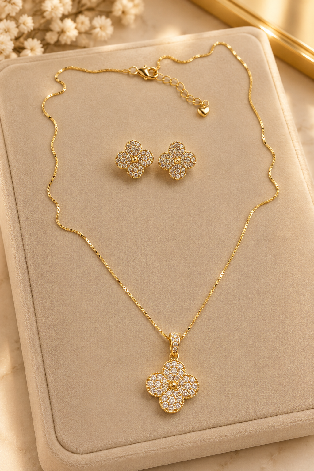 Conjunto Mirela — Colar e Brincos